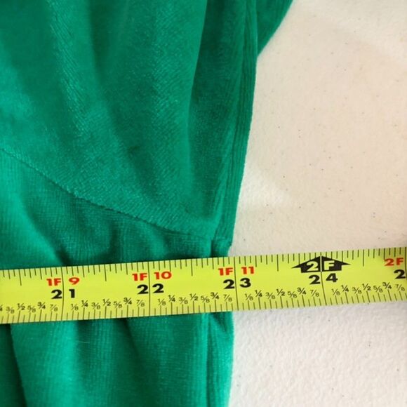 Quaker Factory Sweatshirt Women's XL Green Fleece 3/4 Sleeve Rhinestone NWT - Picture 8 of 8